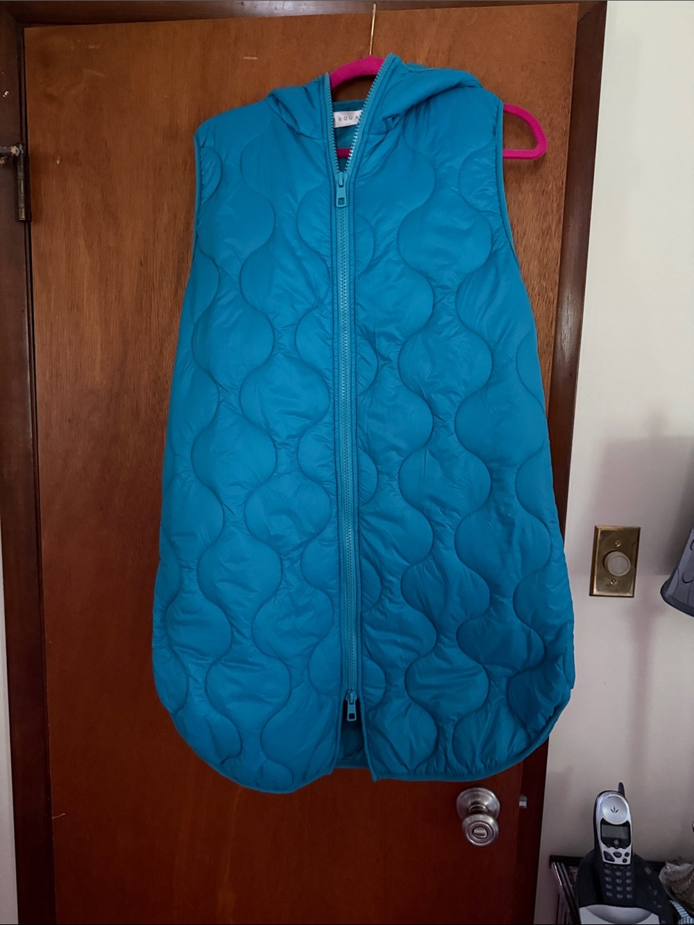 Hooded never worn Quilted Hooded Sleeveless Vest in Teal Blue